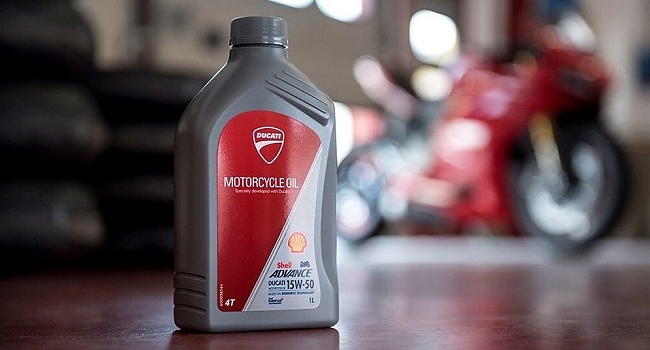 Shell i Ducati produbljuju tehničko partnerstvo proširujući distribuciju Shell Engine Ducati motornog ulja